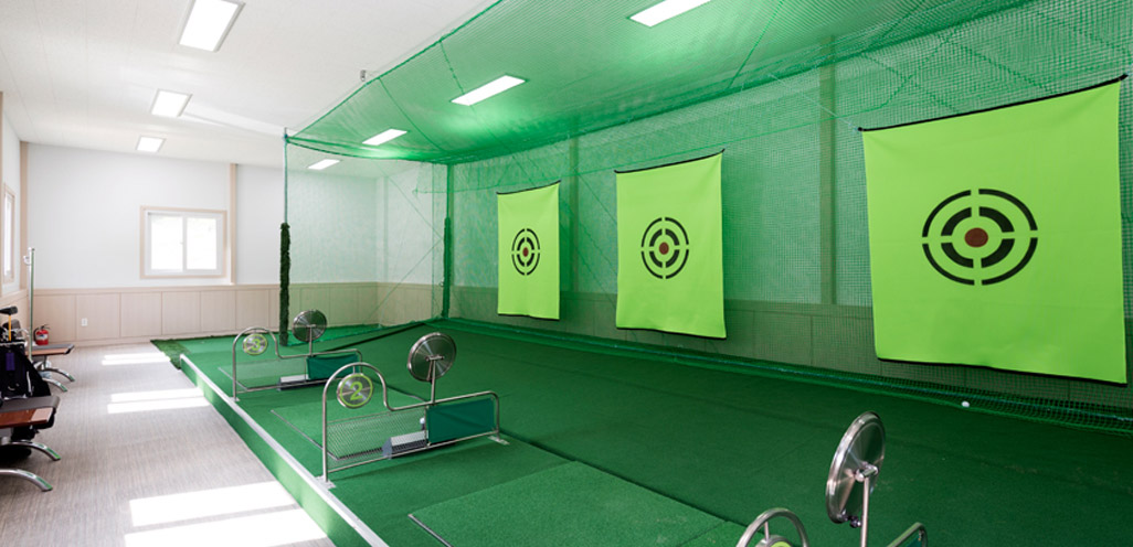 골프연습장 내부 사진