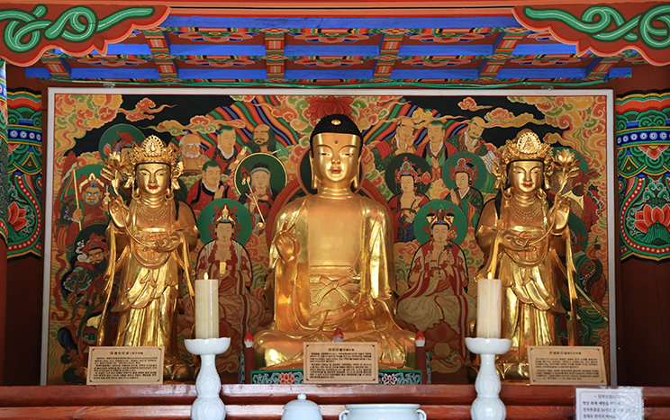 淳平寺金铜如来坐像（有形文化财165号）