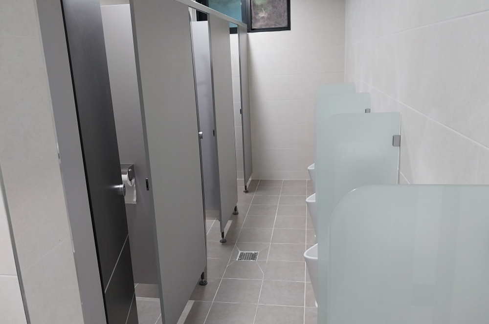 캠핑장 남자 화장실